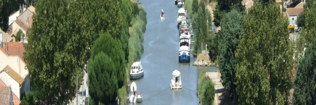 Image Pose abri de piscine Aigues-Mortes