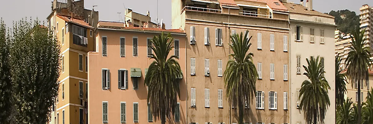 Image Pose abri de piscine Ajaccio