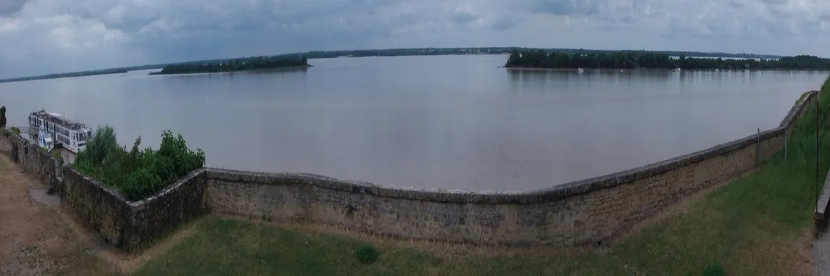 Image Pose abri de piscine Blaye