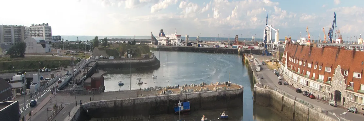 Image Pose abri de piscine Calais