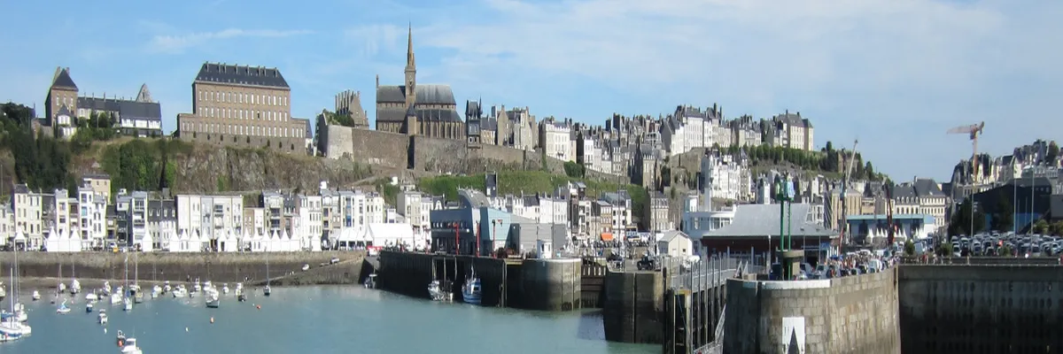 Image Pose abri de piscine Granville