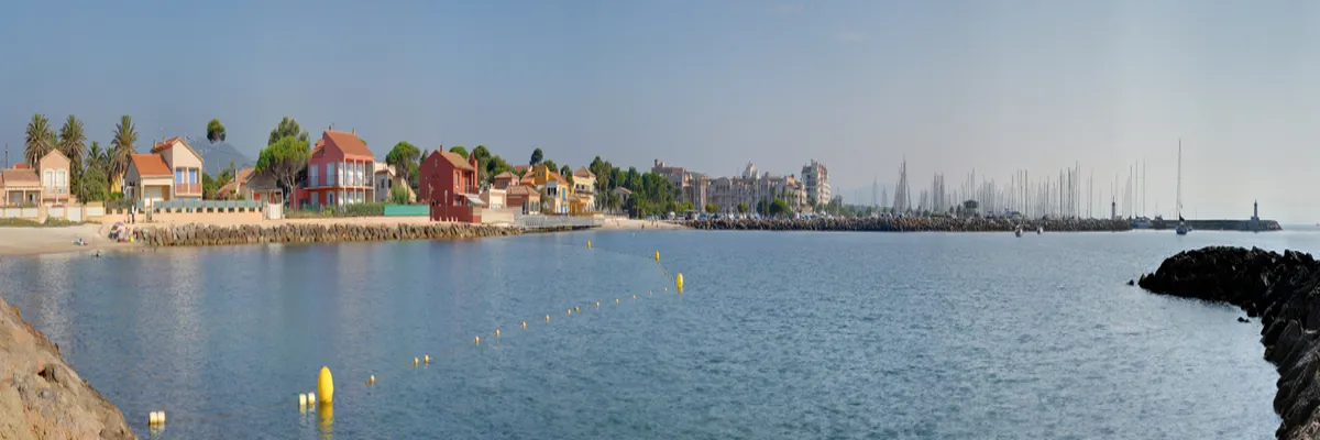 Image Pose abri de piscine Hyères