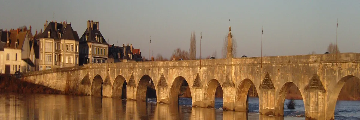 Image Pose abri de piscine La Charité-sur-Loire