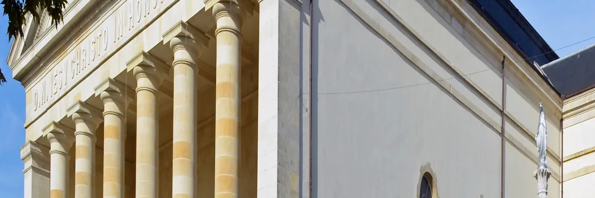 Image Pose abri de piscine La Roche-sur-Yon