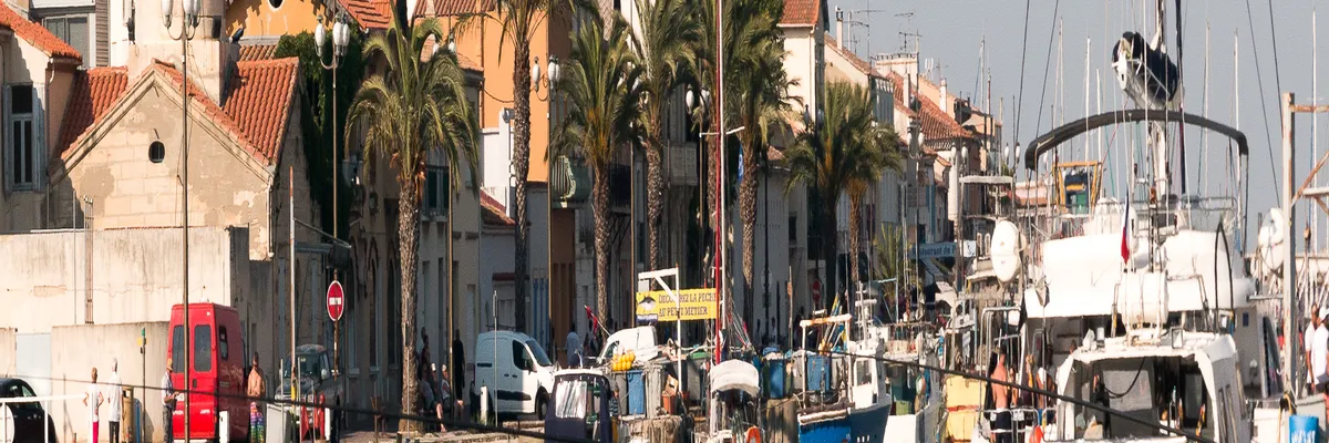 Image Pose abri de piscine Le Grau-du-Roi