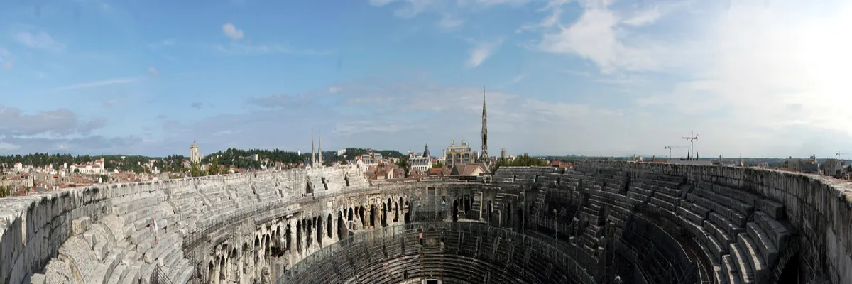 Image Pose abri de piscine Nîmes