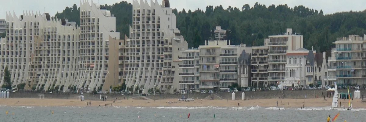 Image Pose abri de piscine Pornichet
