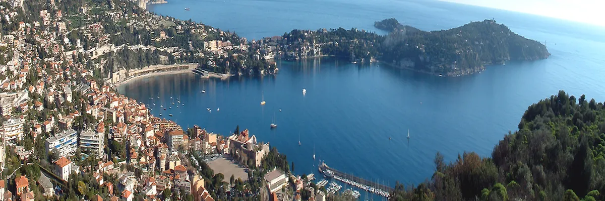 Image Pose abri de piscine Villefranche-sur-Mer
