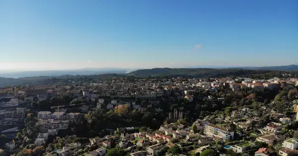 Abri Piscine Aluminium Pose abri de piscine Vence
